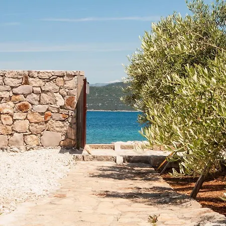 Ivan Апартаменты Дрвеник-Мали